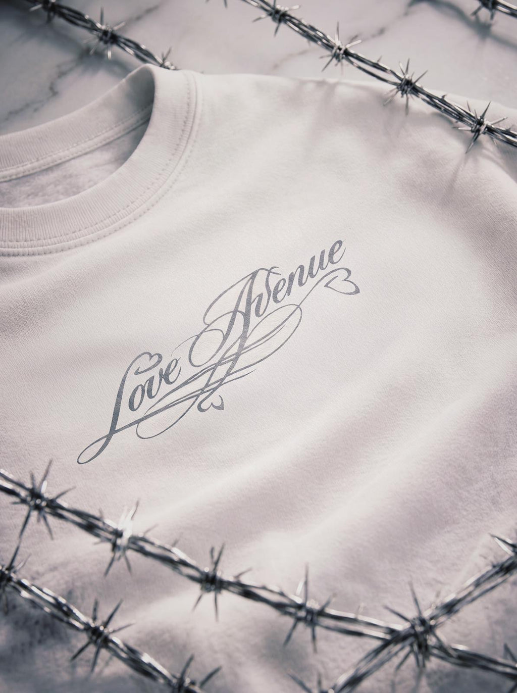 SCRIPT LONGSLEEVE TEE